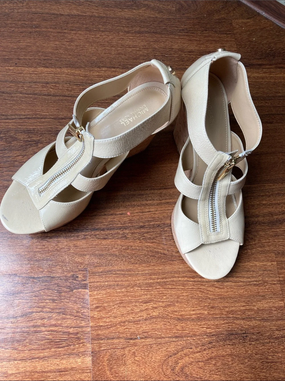 MICHAEL Michael Kors Nude Beige Leather Wedge Heels Sz 7.5